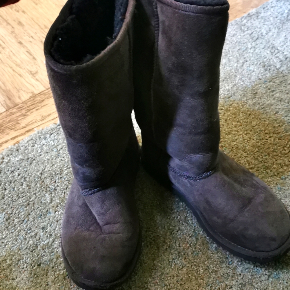 Used Brown UGG Boots - Picture 1 of 5